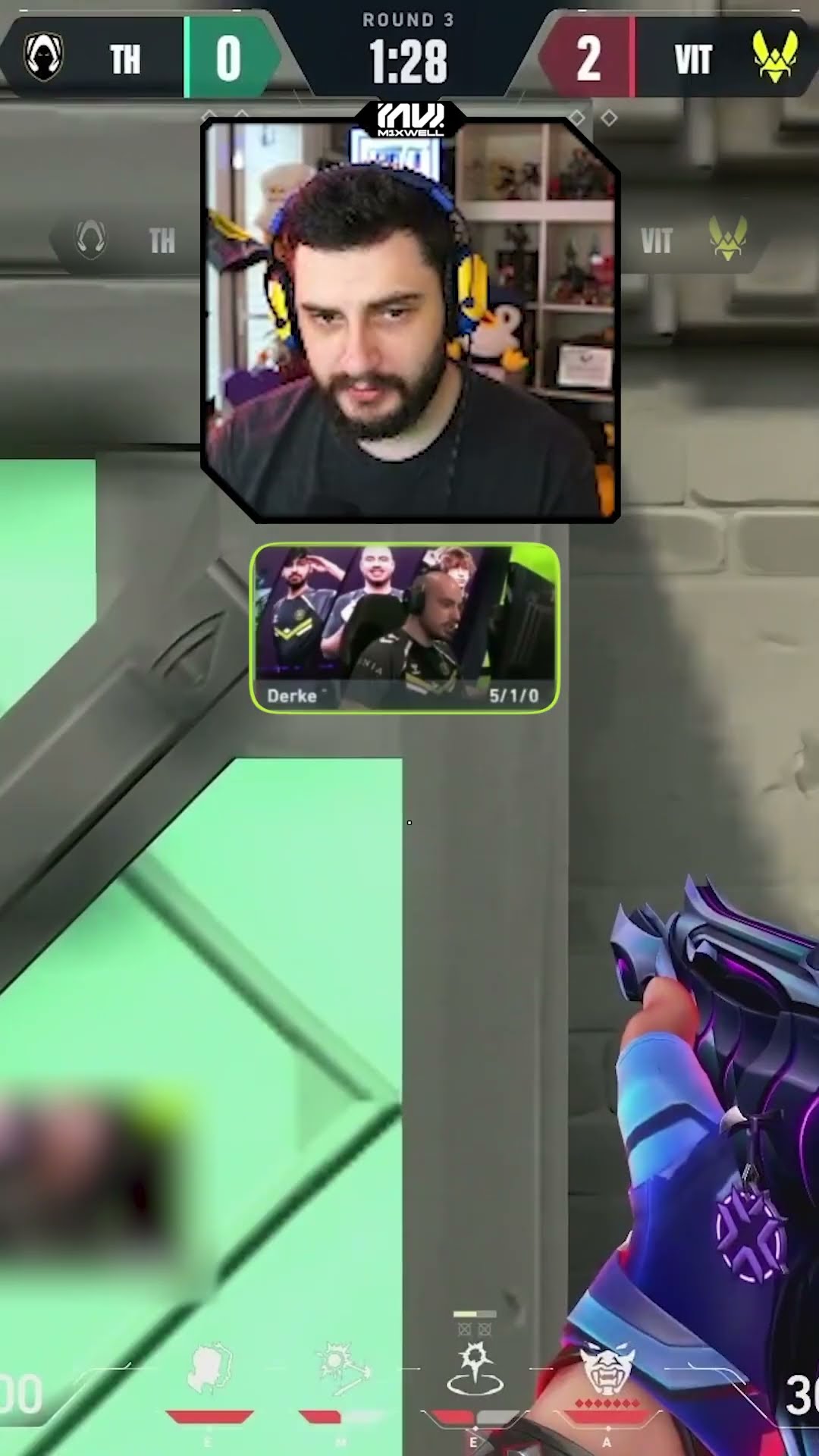 DERKE HACE UN FAKE CLON | Mixwell
